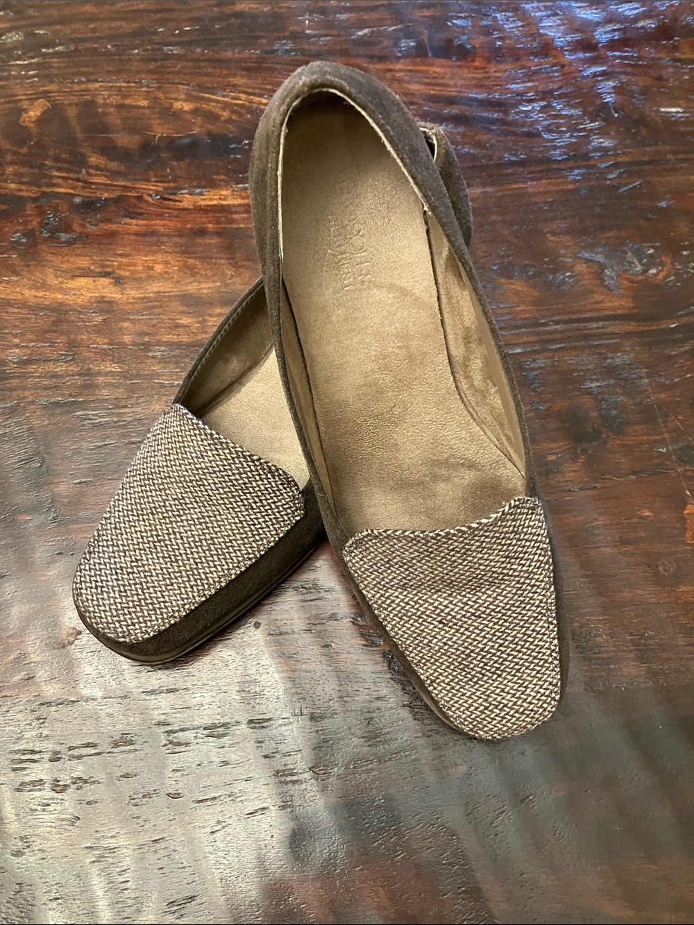 AEROSOLES Final Exam Brown and Tan Textured Slip-On Loafers